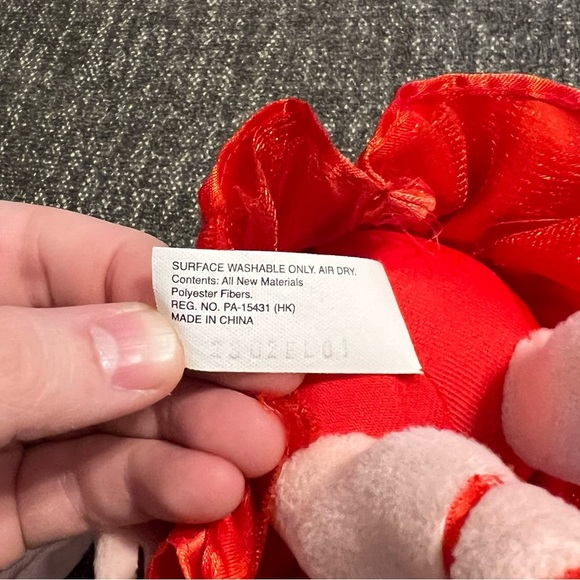 Olivia the Pig 8” Ballerina Plush Stuffed Animal 2012 - Picture 6 of 8